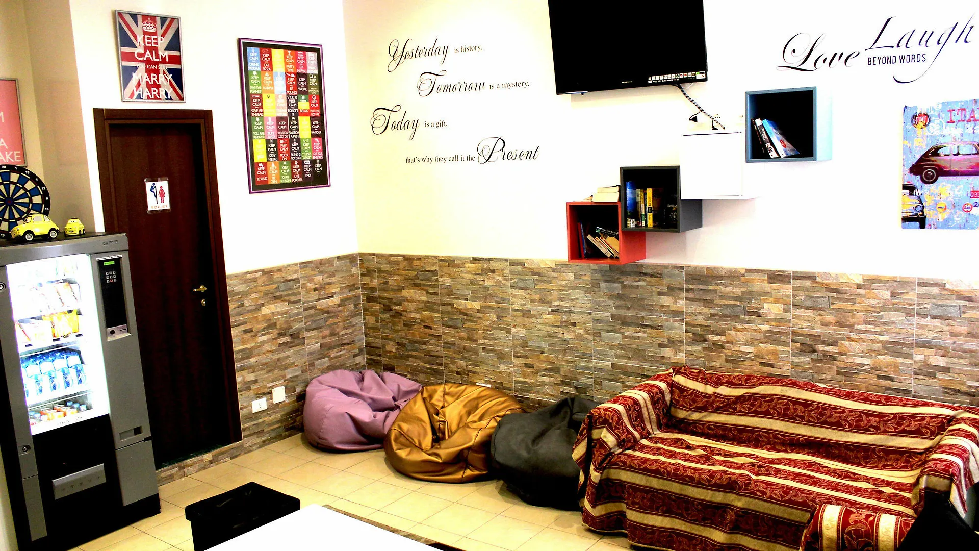 Legends Hostel Rome